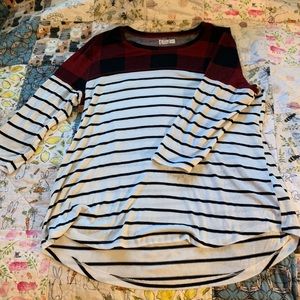 Woman large, flannel red and stripes